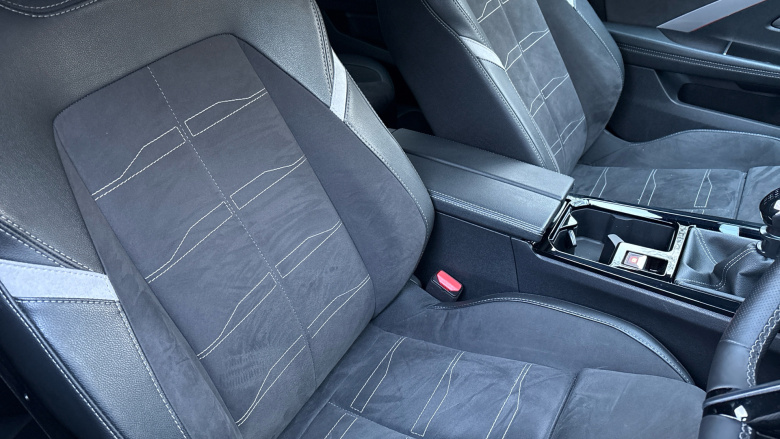 Vauxhall Astra 1.2 Turbo 130 Ultimate 5dr Petrol Hatchback